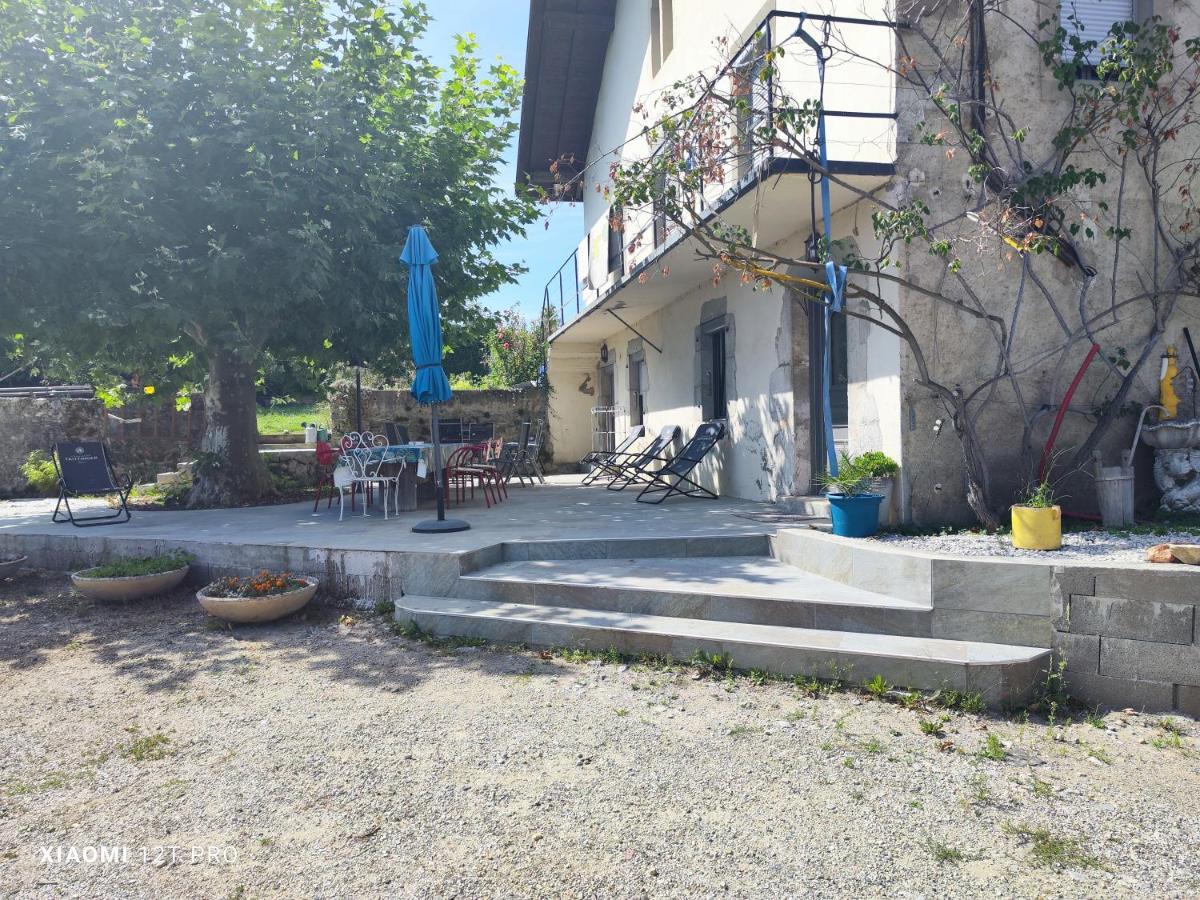 Appartement Renovee Dans Maison Ancienne Amancy Экстерьер фото